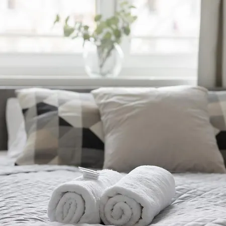 Elegant & Cozy Panska By Renters